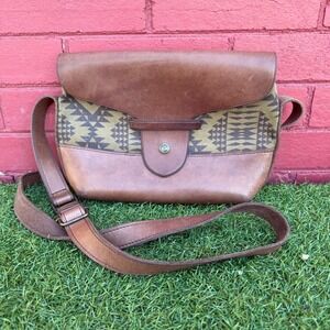 Pendleton Brown Leather Southwestern Canvas Crossbody Saddle Bag Western Cowboy